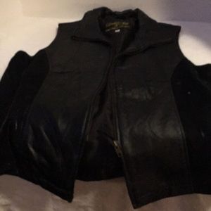Leather & Soul genuine leather black zip front vest size Medium